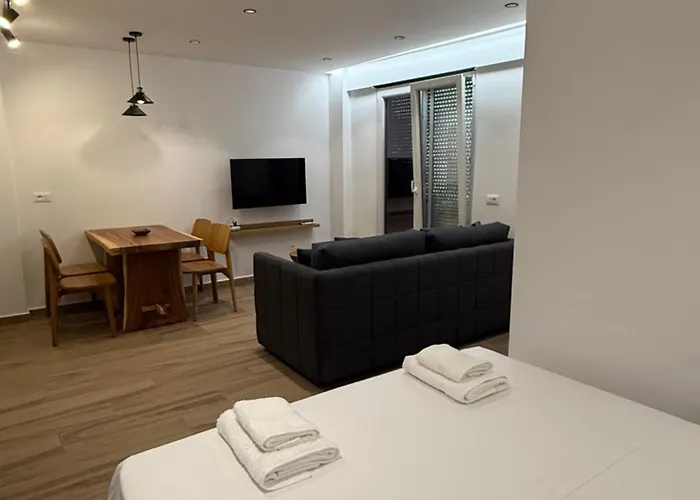 Seaside アパート ドゥラス